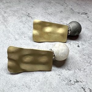 NWT Handmade Hammered Gold Plated Rectangle Earrings With Druzy Stone De…